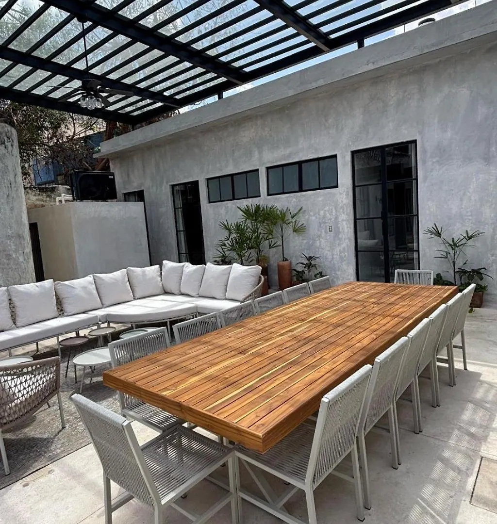 Amazing Downtown House Near Plaza Grande, 7Bd Villa Merida